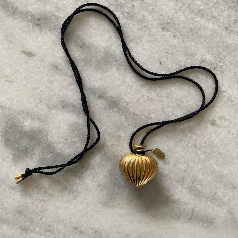 Debbie J Palmer vintage Heart perfume necklace